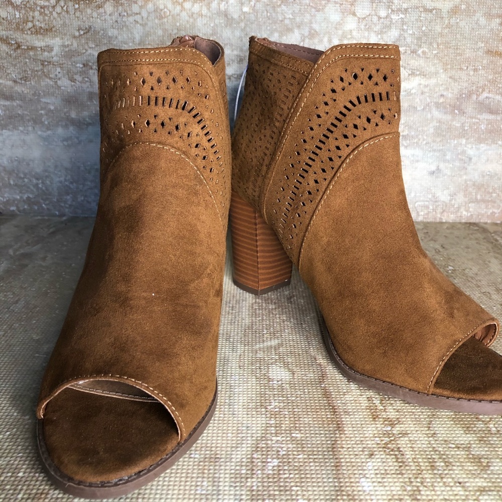 Report brown heeled open toe booties